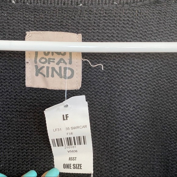 LF Furst of a kind Christmas sweater - Picture 5 of 5